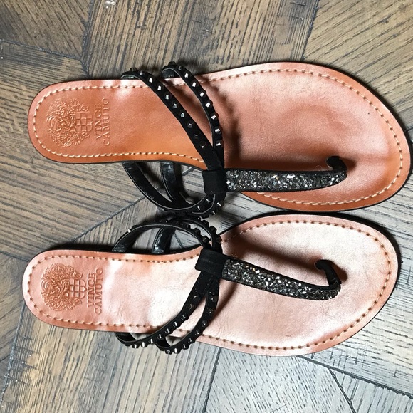 Vince Camuto Shoes - Vince Camuto Blk Sandals